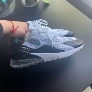 Air Max 270’s